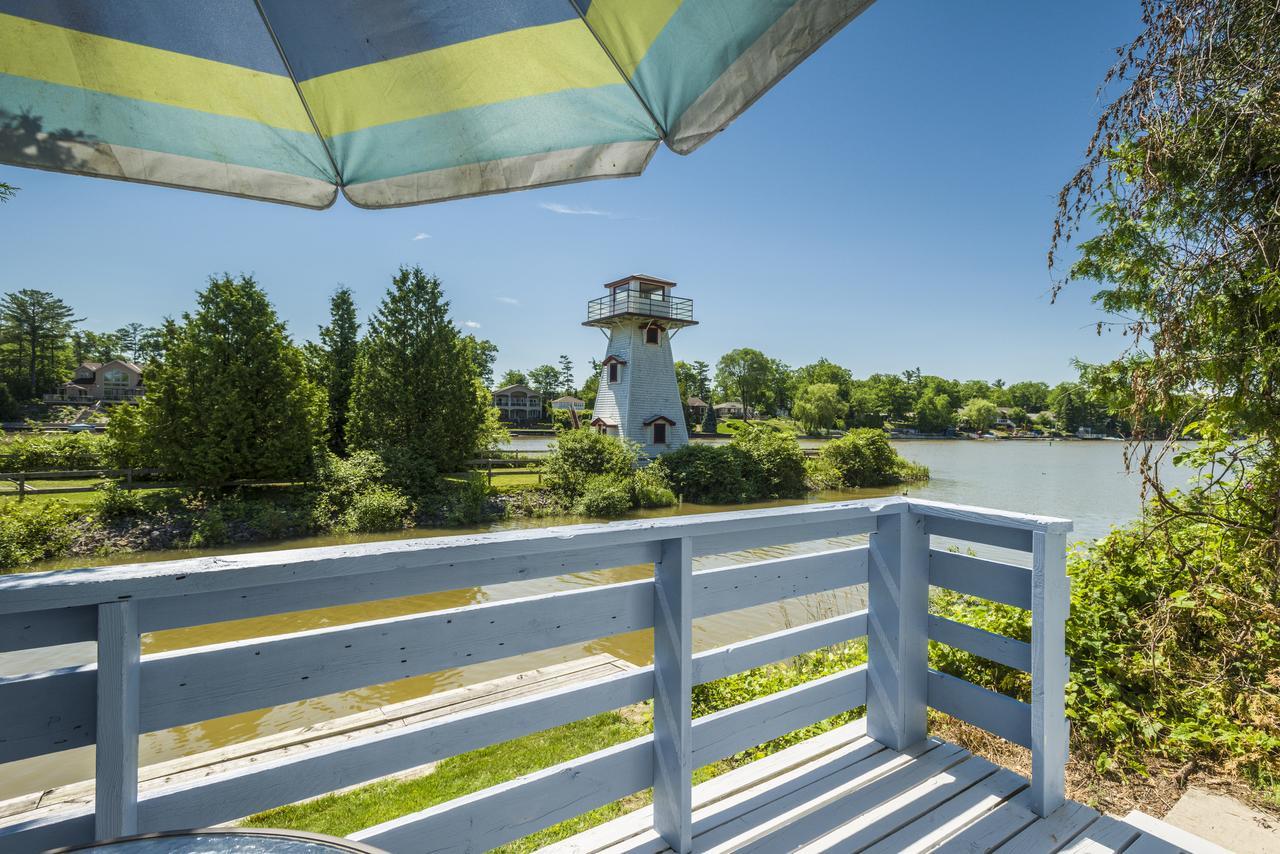 Hollywood Cottages Wasaga Beach Exterior photo