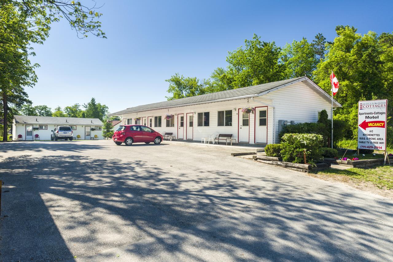 Hollywood Cottages Wasaga Beach Exterior photo